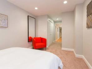 Huge 2br/2ba in the Heart of Back Bay by Domio