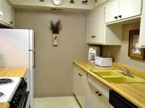 1167 C Herbert - 3 Br Condo