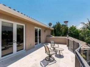 Salty Bungalow Marietta