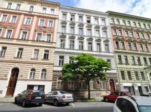 Modern Cozy Apartment by Ruterra