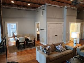 Midtown 886 By Homecomfortstay