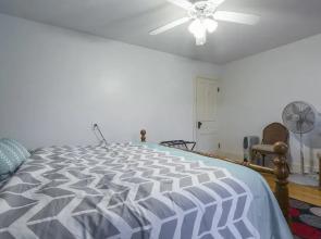 House with 2 King Beds, 4K TV & Wifi