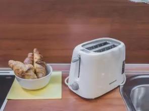 GMApartments in Stalin's Skyscrapper