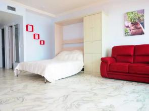 Nestor&Jeeves - "Terrasse Royal Luxemboug" - Central - Sea front