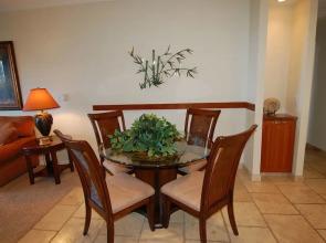 Golf Villa 25T4 by RedAwning