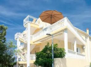 Apartments and Rooms Katarina