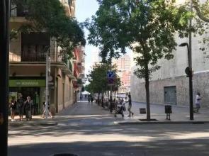 R4D Close to Fira Barcelona, Plaza España