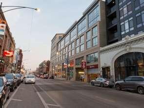 Sunny Lakeview Suites by Sonder