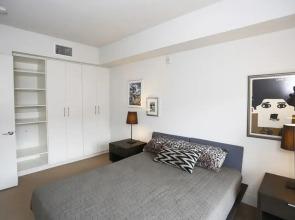 Convention Center Apartments By Barsala