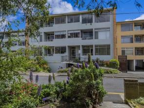 Scarletts by Salamanca