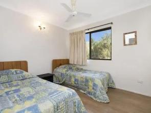 Waterfront First Floor Unit -chnook Apartments South Esp, Bongaree