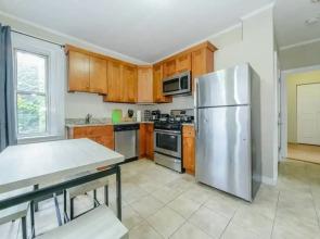 Classic 3br/1ba in Little Italy