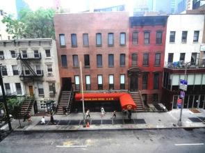 MOMA Suite Apartment