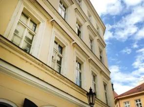 Rybna Large Apartment