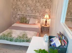 Light, cozy apartement