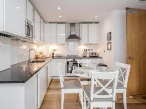 The Heart of Covent Garden Sleeps 4
