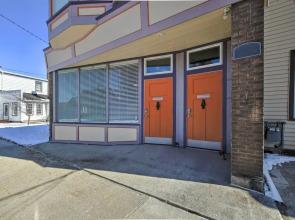 Comfortable Two Rivers Abode Near Sand Beach!