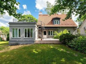 Gustav Ernesaks House