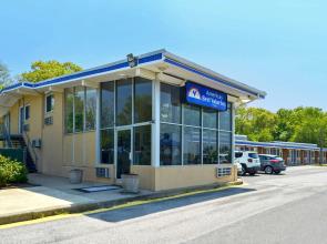 Americas Best Value Inn Smithtown Long Island