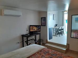 #7 Beach Front Private Room