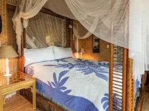 Nani Kai by RedAwning