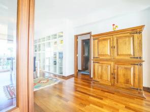 Seafront Condo & Big Terrace