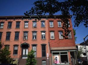 Riverhouse Extended Stay Apartment