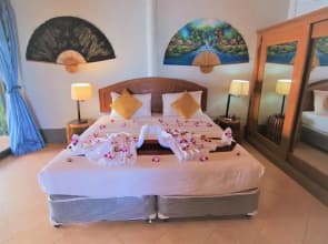 Bangrak Pier Resort
