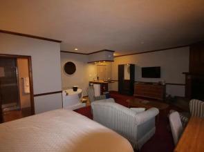 The Glen House Resort