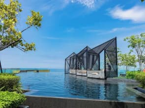 Sea View Edge Central Pattaya