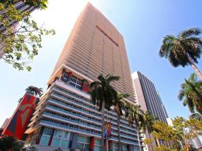 Luxury Apartments at 50 Biscayne