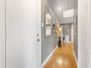 2BR Designer Apt in Festive Boystown