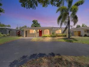 Oakland Park Fl Home Fun In Paradise And Close To Beaches 3 Bedroom Home by Redawning