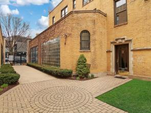 Lush Studio - Belmont B7