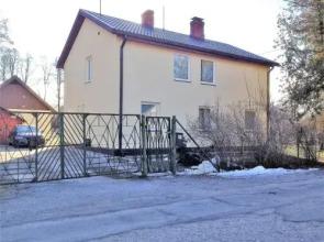 Excelent apartment with garden and free parking