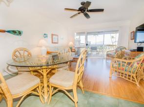 Kahana Sunset D2 2 Bedroom Condo by Redawning