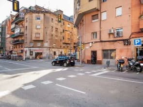 Brand new Elegant 3 Bedroom Apartment
