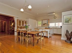 Rose Cottage - Historic Luxury