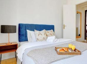 Charming 1BR Steps from Saint-Germain