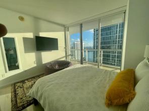Icon Brickell Miami T-3