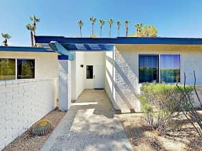 Contemporary - 5 Br Home