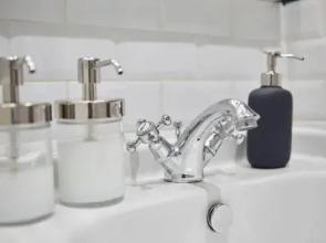 LEEWAYS APARTMENT in MANCEBOS