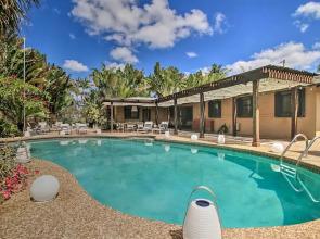 2 Mi to Beach: Updated & Private Oakland Park Gem!