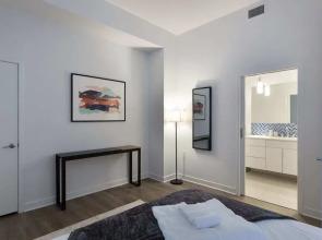 Sky on Main - Luxe DT Apts with Gym + Roof Terrace by Zencity