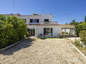 Casa Furneaux by Seewest