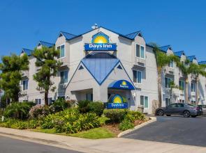 Days Inn by Wyndham Carlsbad