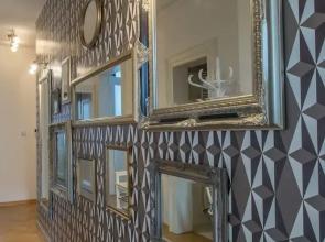 Decadent Art Deco Apartment in Old Town