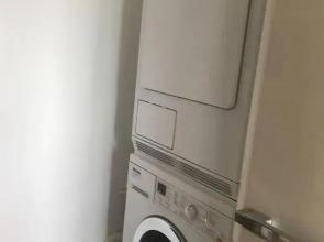 Large studio eiffel tower