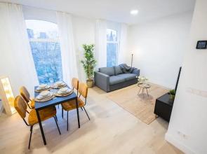 Alphabet 1 BR Apartment Ss177