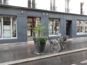 Hotel  District République